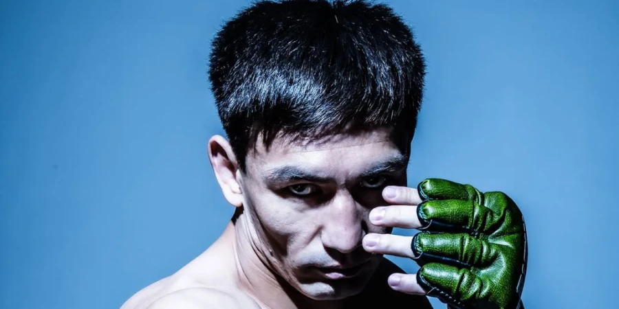 Мощный удар принес Каршыге Даутбеку яркую победу в Rizin FF