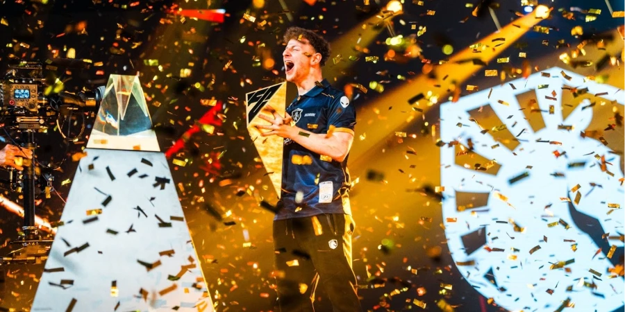 ManuBachoore выиграл чемпионат мира по FC 25
