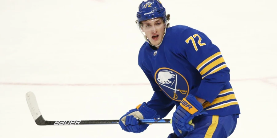 Тейдж Томпсон выиграл у Коннора Макдэвида