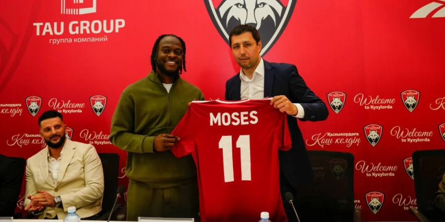 Названы сроки прибытия Виктора Мозеса в «Кайсар»