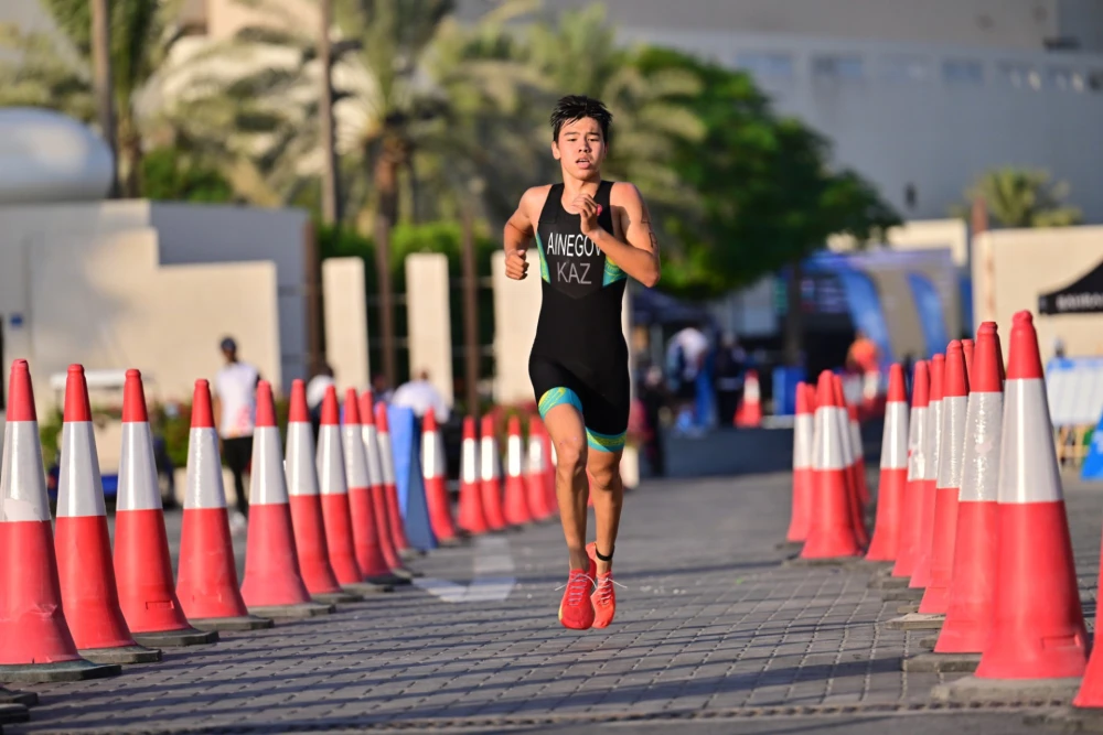 Сборная Казахстана по триатлону отметилась золотой медалью на юниорском чемпионате Азии