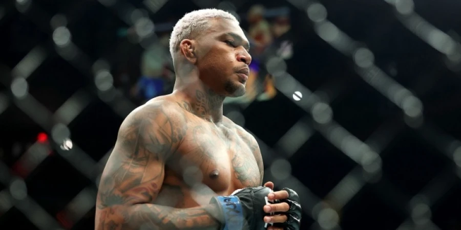 Топовый боец UFC с рекордом 19-0 сделал громкий жест в сторону чемпиона