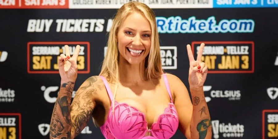 Звездная австралийская боксерша произвела фурор на взвешивании