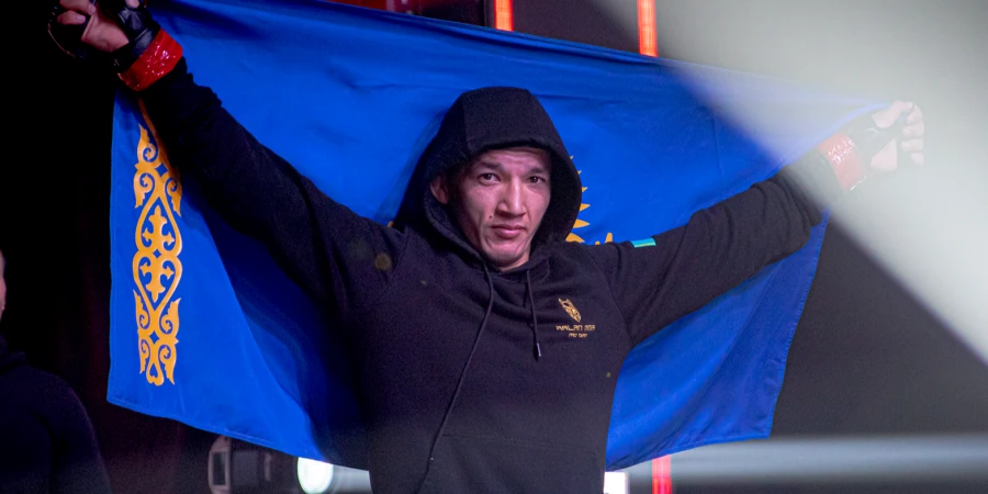 Боец из Казахстана получил в соперники топового узбекского файтера