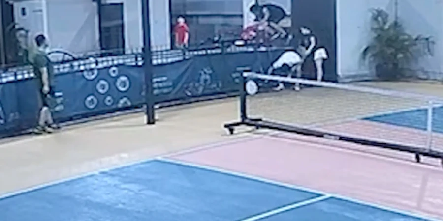 Спортсмен погиб, пытаясь спасти мяч