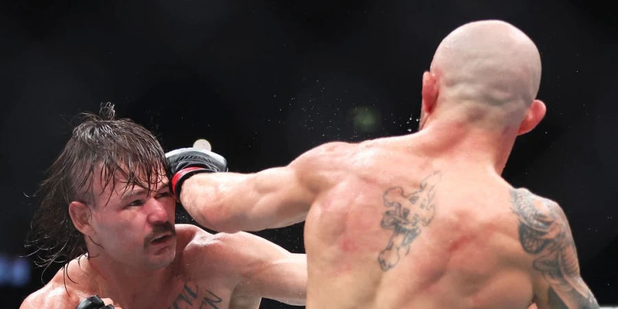 Команда Диего Лопеса сообщила, что бразилец сломал обе ноги в бою с Волкановски