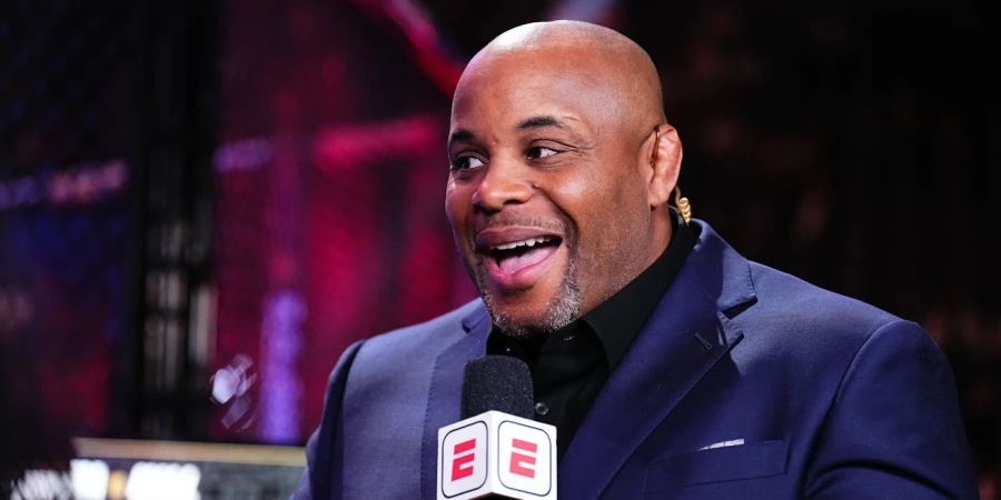 Легендарный тренер казахстанца раскрыл главную проблему UFC