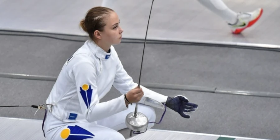 Казахстанские спортсменки завоевали 2 медали на чемпионате Азии по фехтованию
