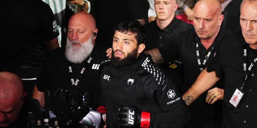 Арман Царукян сразится с "дагестанским казахом"