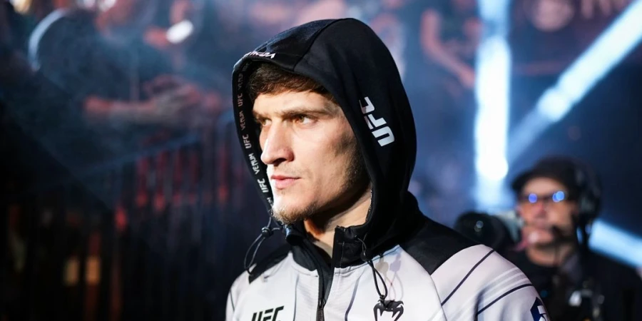 Официально анонсирован бой непобедимого бойца UFC Евлоева на турнире в Абу-Даби
