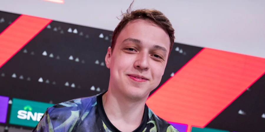 Hellscream может перейти в Virtus.pro и заменить Antares