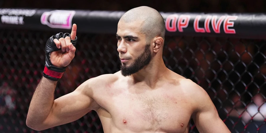 Уволенный из UFC дагестанец поставил под сомнение статус чемпиона дивизиона