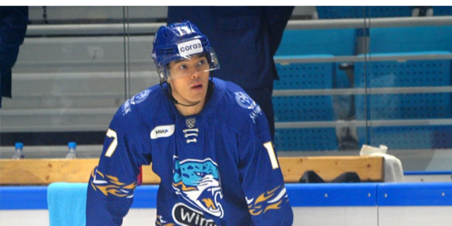 Алихан Омирбеков обновил собственный рекорд результативности в КХЛ