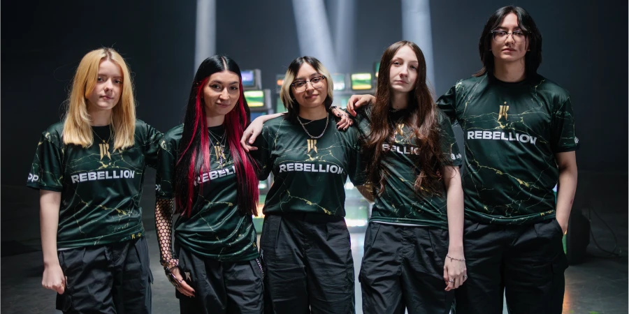 Женская команда Shopify Rebellion Gold пробилась в основную стадию Challengers League 2025