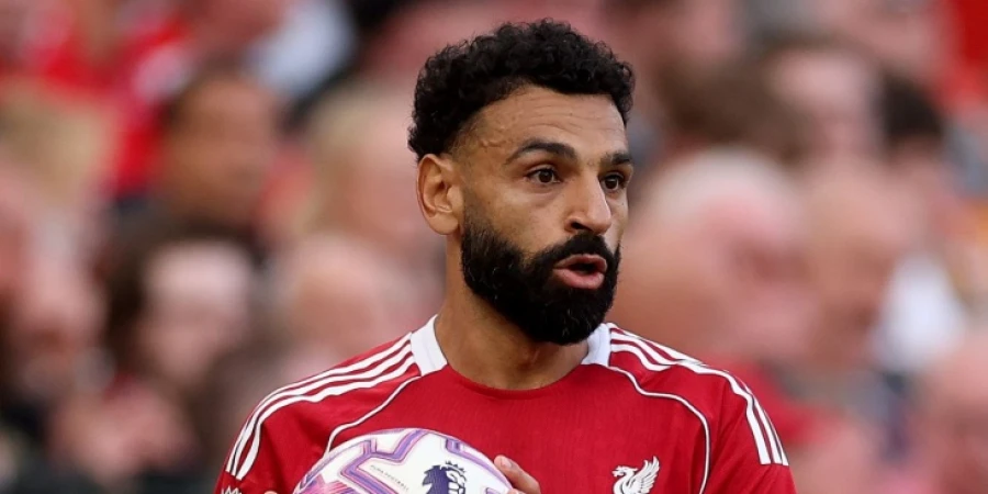 Экс-игрок «Ливерпуля» оценил шансы легенды клуба остаться