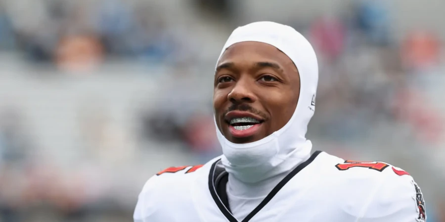 Звезда топ-лиги переписывался с бывшей во время предложения руки и сердца