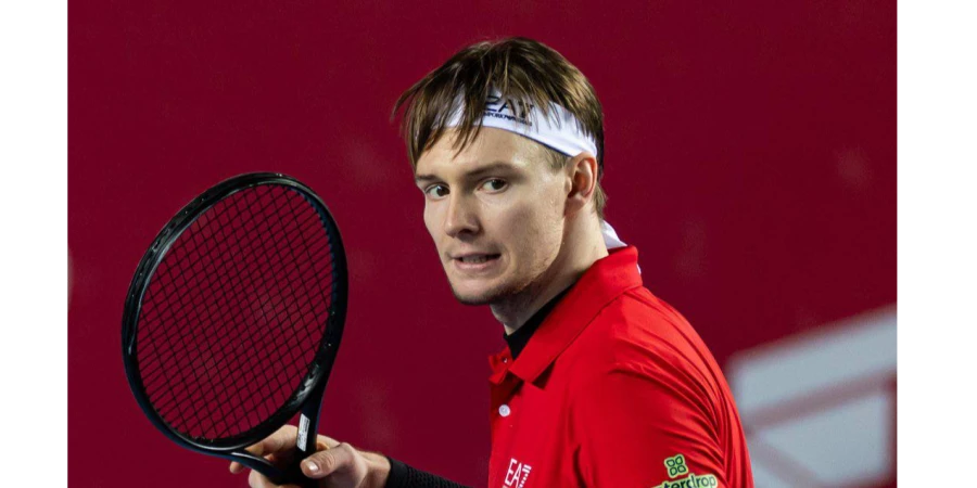 Александр Бублик Гонконгте өтіп жатқан турнирдің жартылай финалында жеңіске жетті