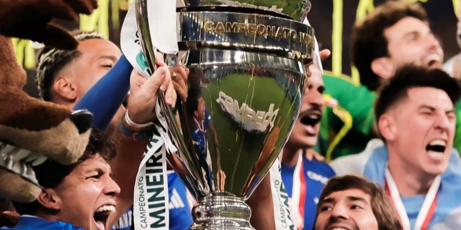 Дерби Минейро вылилось в жуткую бойню на поле