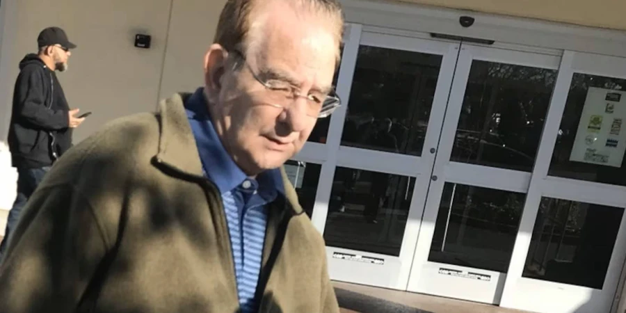 Годами насиловавший детей тренер арестован в своем доме