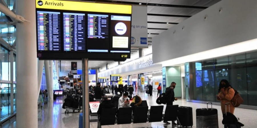 Футболиста-насильника отпустили из полиции под залог