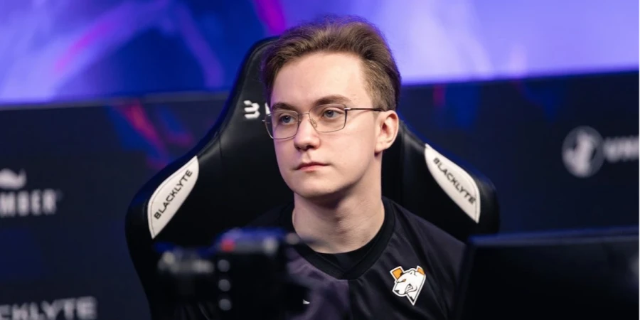 Инсайдеры сообщили о возможном возвращении FL4MUS в Virtus.pro