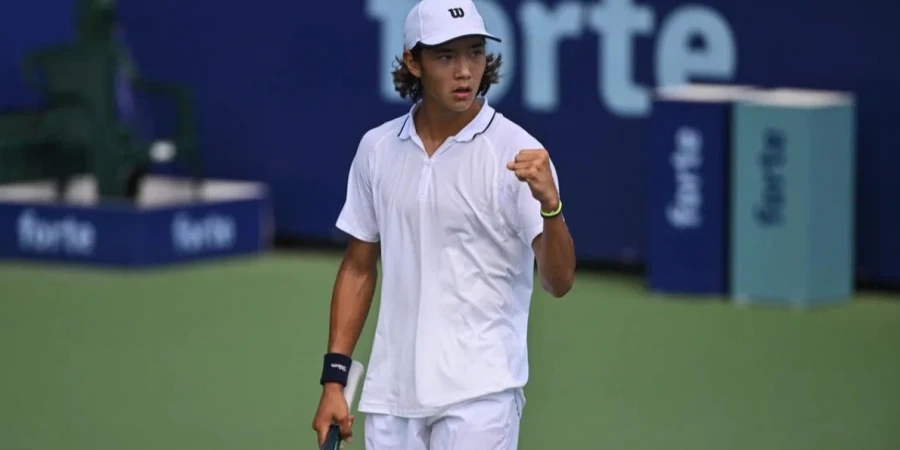 Тунис турнирі: Әмір Омарханов ширек финалға өтті