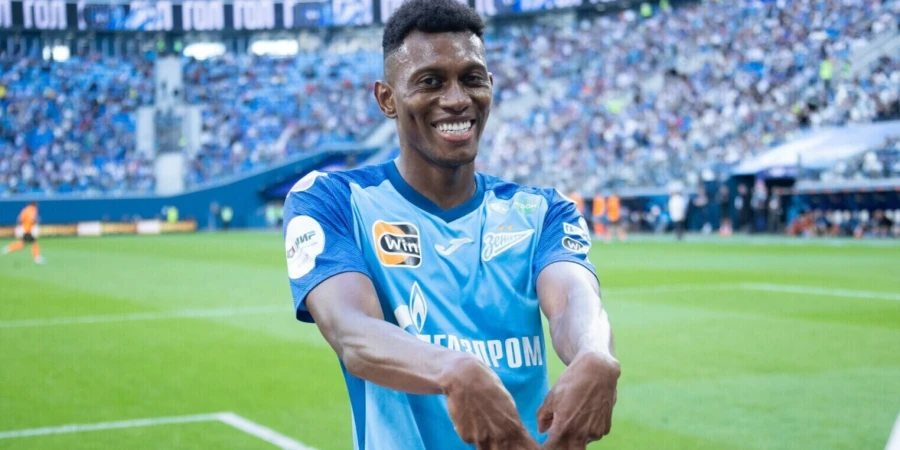 Забивной одноклубник Нуралы Алипа получил предложение из чемпионата Мексики