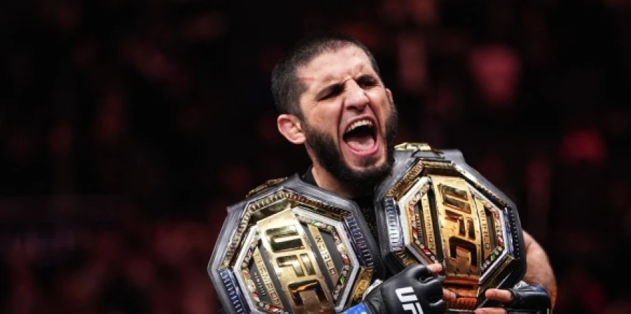 Ислам Махачев в блиц-опросе назвал величайшего бойца полусреднего веса и лучший нокаут в истории UFC