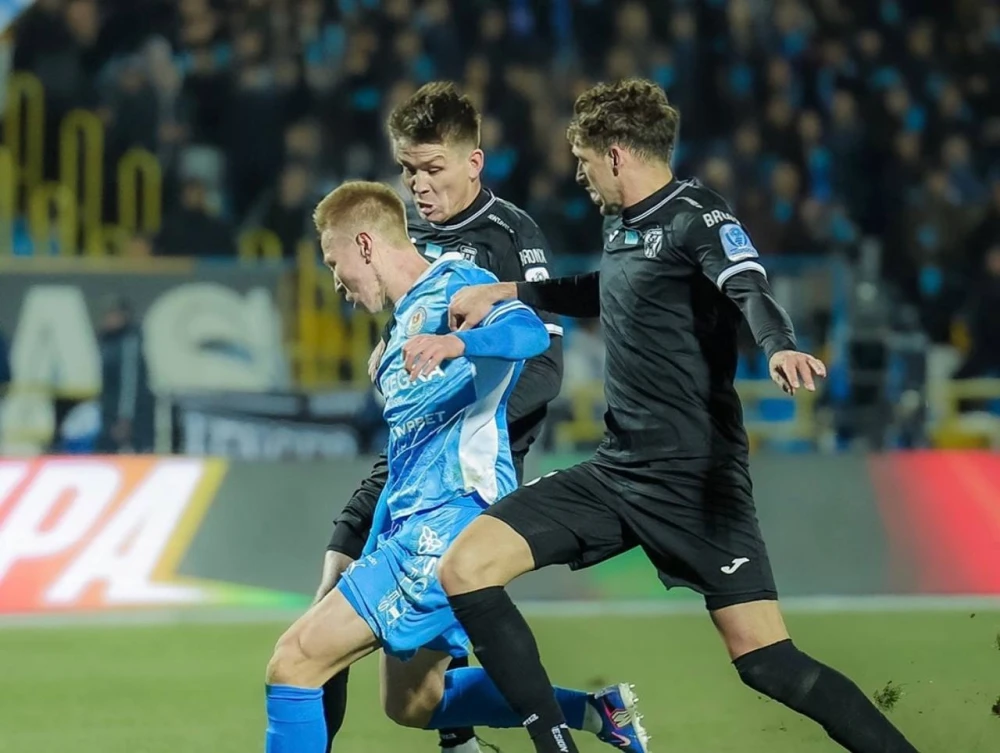 «Ордабасы» дал «Кайрату» шанс на чемпионство после неожиданной ничьей