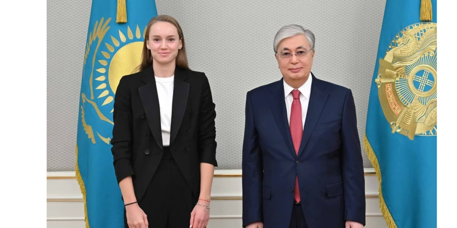 Токаев наградил Елену Рыбакину орденом «Барыс»