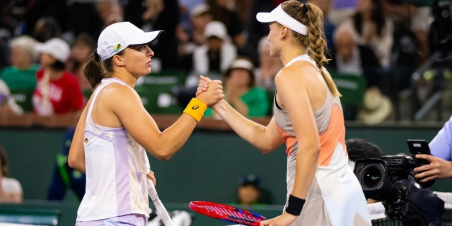 Российские СМИ озвучили прогноз на матч Рыбакина — Швентек