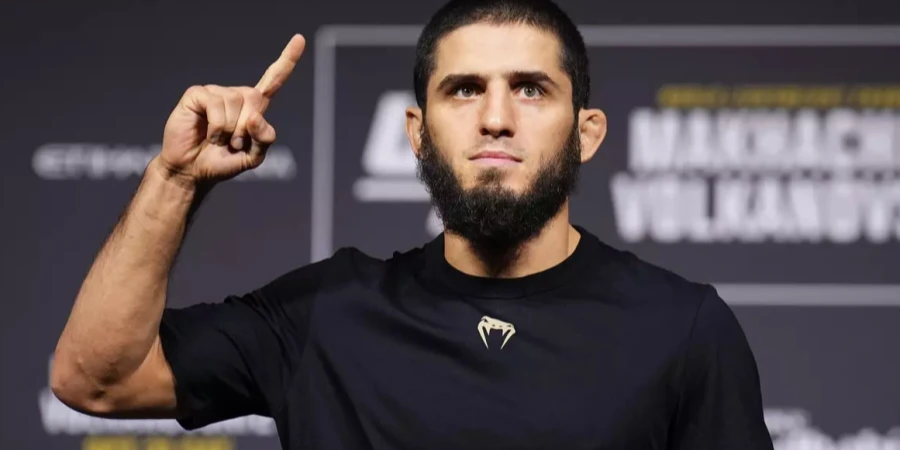 Махачев набрал мощь перед боем за титул UFC