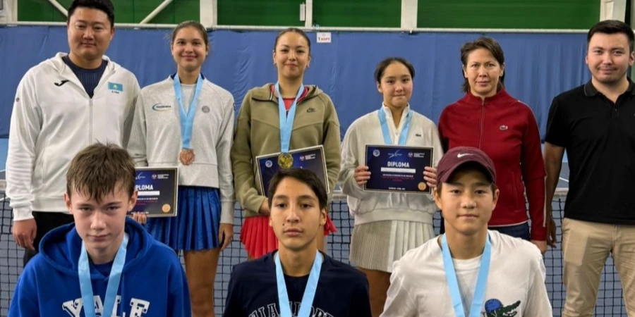 Казахстанец стал абсолютным чемпионом турнира серии Tennis Europe