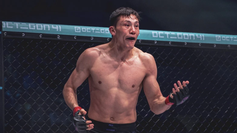 Грозившийся «порвать ж*пу» сопернику экс-чемпион из Казахстана возвращается в клетку