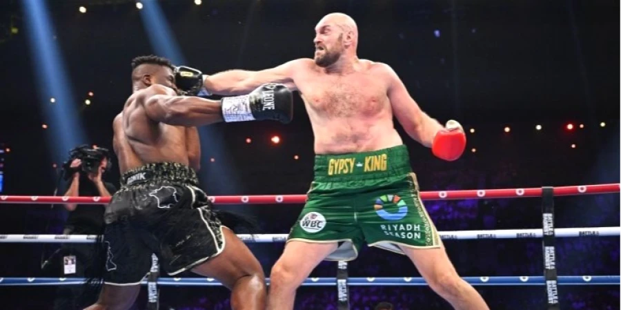 Громкий камбэк возможен — но сумма удивила даже фанатов UFC