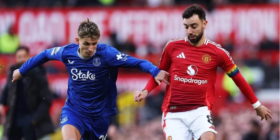 «Манчестер Юнайтед» — «Эвертон»: финальная разборка 12 тура чемпионата Англии