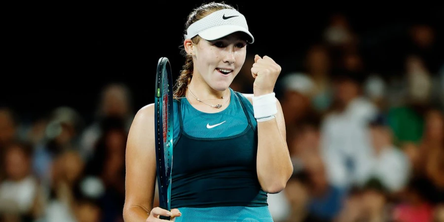 17-летняя звезда мирового тенниса вышла в 1/8 финала Australian Open-2025