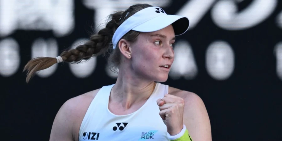 Рыбакина поделилась, как ведет себя за пределами корта