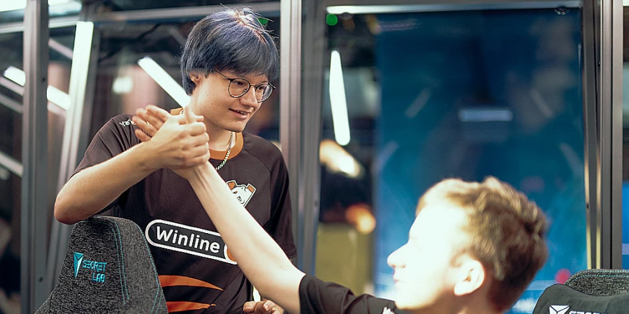 Virtus.pro и Team Secret прошли в четвертьфинал второй открытой квалификации на The International 2025