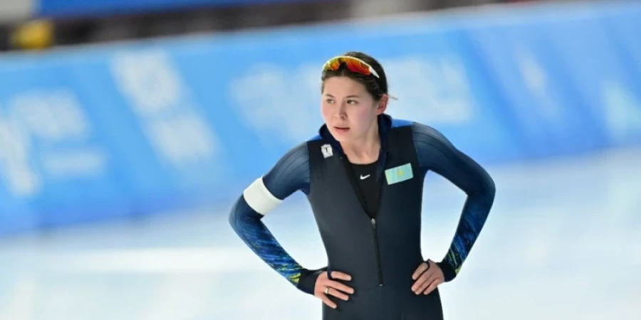 Конькобежка Кристина Шумекова стала трехкратной чемпионкой мира