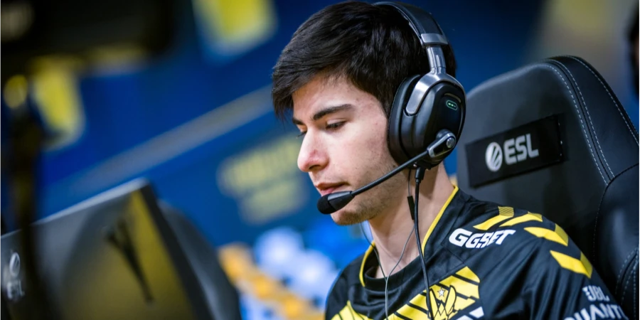 FlameZ считает BCGame самой переоцененной командой в CS2