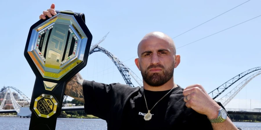 Алекс Волкановски озвучил имя "главного" конкурента Махачева