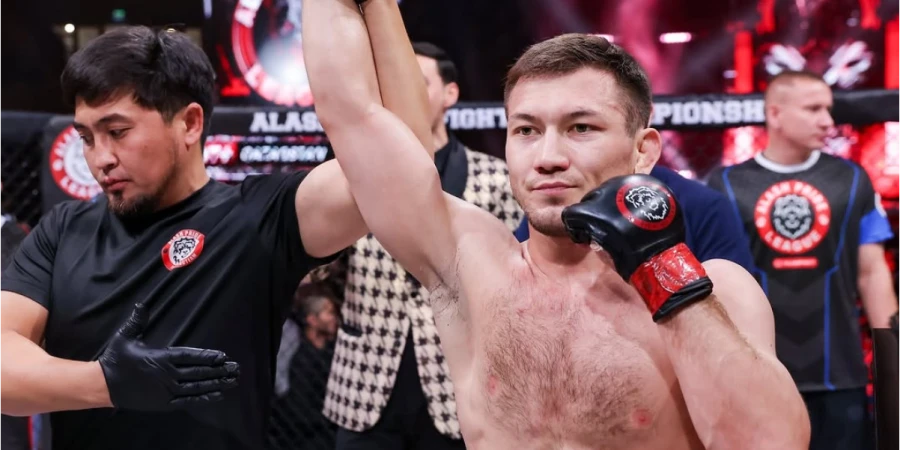Саламат Исбулаев официально получил главный бой в PFL против экс-чемпиона Bellator Макки