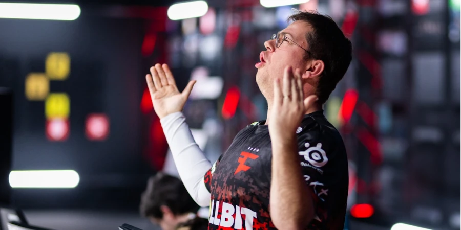 Karrigan рассказал о стойкости FaZe и оценил выход команды в плей-офф мейджора