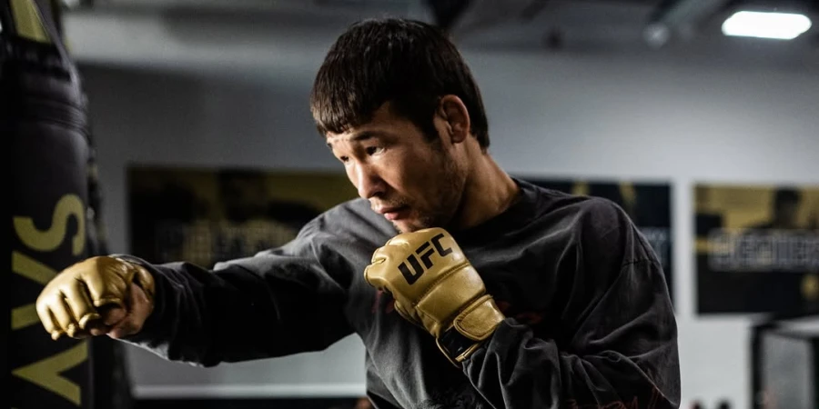 Эдуард Базров расставил все точки над «i» по поводу карьеры Рахмонова