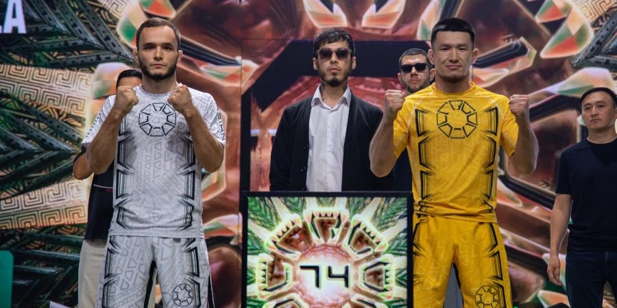 Три раунда продлился бой казахстанца с узбекским файтером на OCTAGON 74
