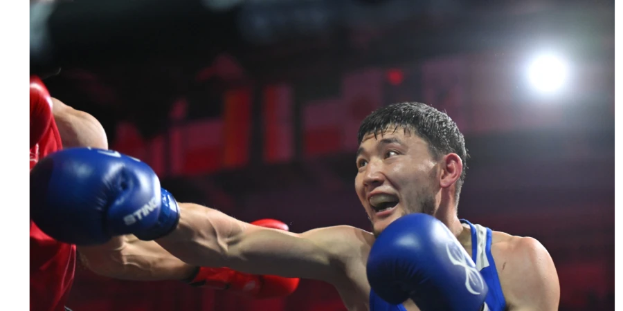 Бой Казахстан — Россия за финал ЧМ-2025 по боксу закончился решением судей