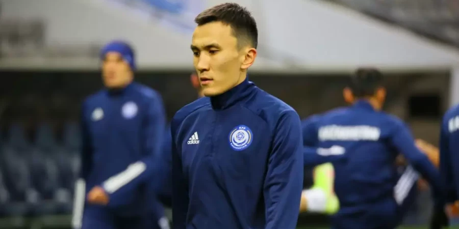 У Каирова еще год контракта с родным клубом