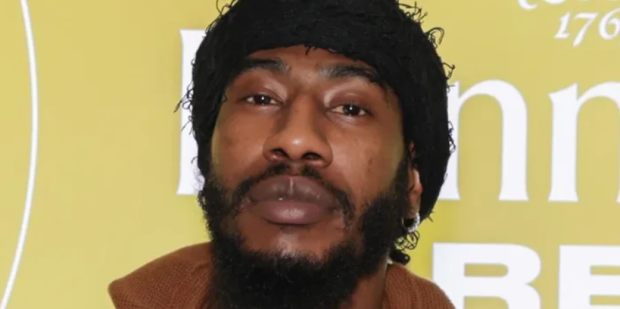 Полиция приезжала в дом Иманa Шамперта: женщина обвинила его в насилии