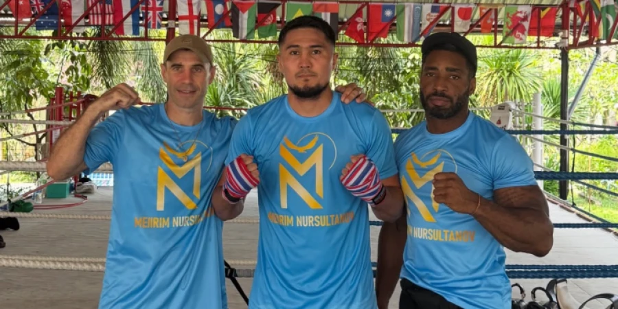 Жеңіліс көрмеген қазақстандық боксшы рингке оралуға дайындалуда